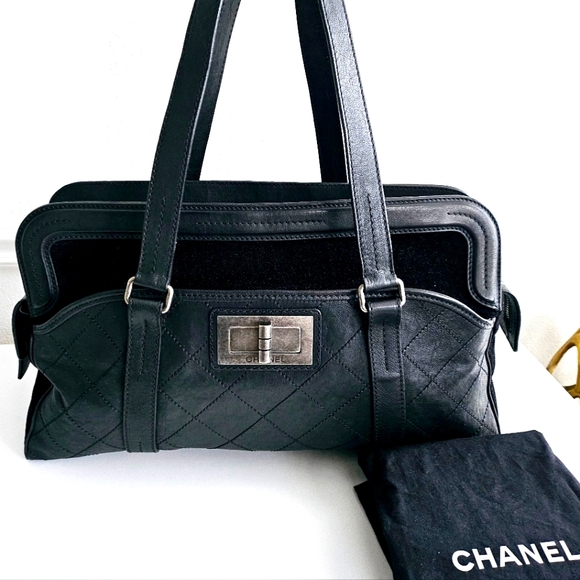 Chanel Black Calfskin Travel Bag/Weekender - Picture 1 of 15